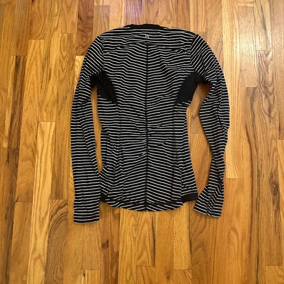 Lululemon Swiftly Tech Long Sleeve – Black & White Stripe, Size 6 - Picture 2 of 6